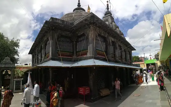 Vishnupad Mandir, Gaya